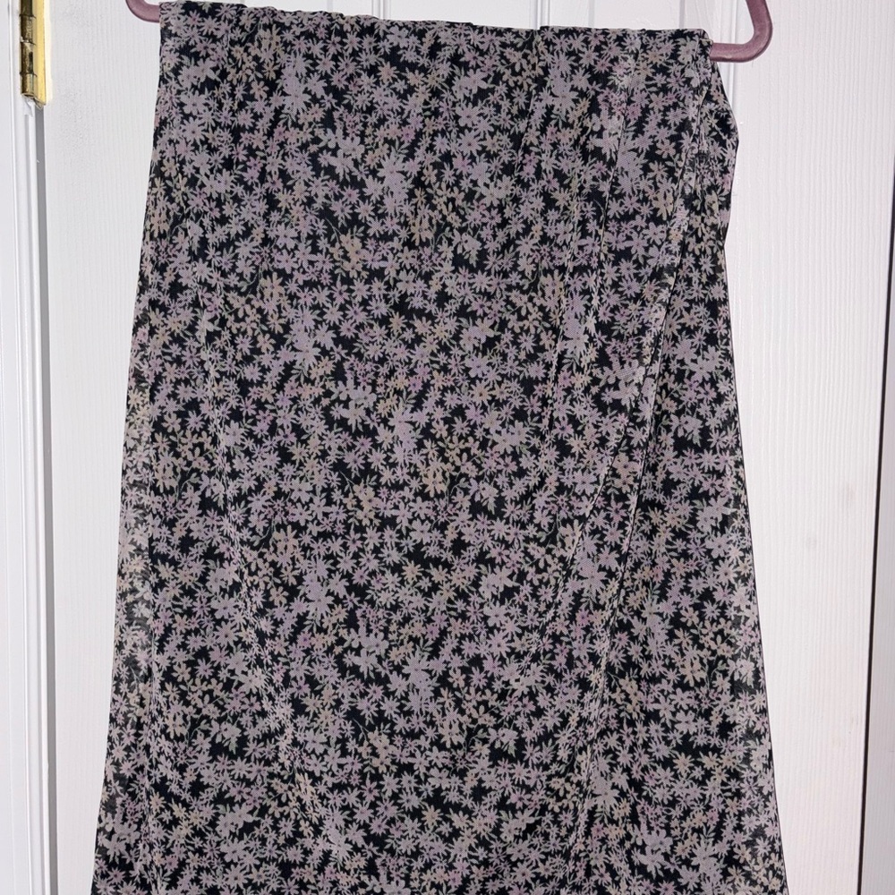 American Eagle Outfitters Black Floral A-Line Skirt